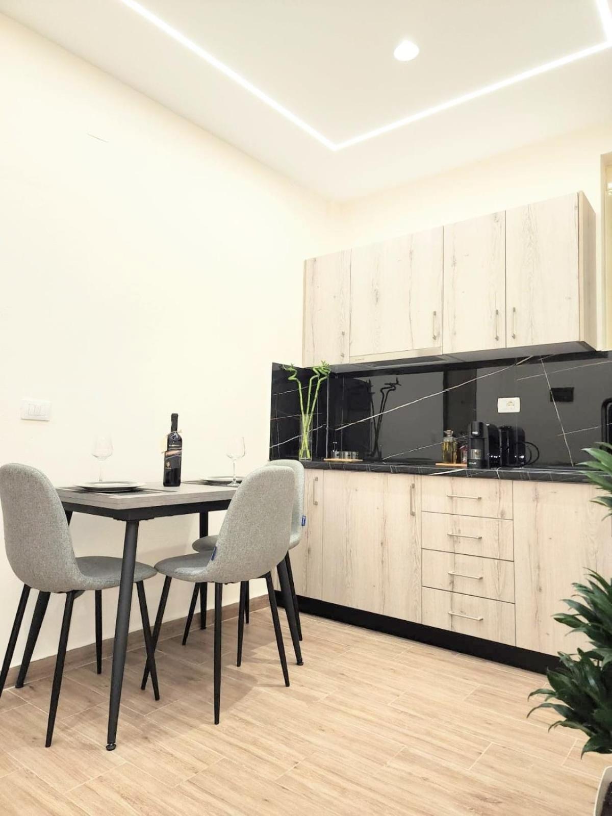 New Apartment Close To Sea And Downtown Vlorë Exteriér fotografie